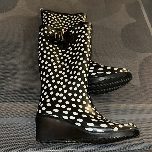 Capelli of New York Adorable Black and White Polka Dot Rain Boots - Size 8 GUC - Picture 4 of 13